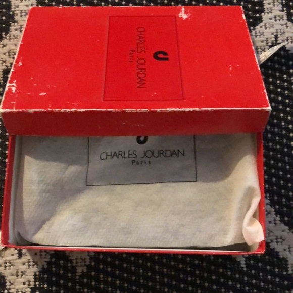 Charles Jourdan Paris - Picture 13 of 13